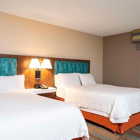 Hampton Inn & Suites Fort Myers-Colonial Boulevard Exterior photo